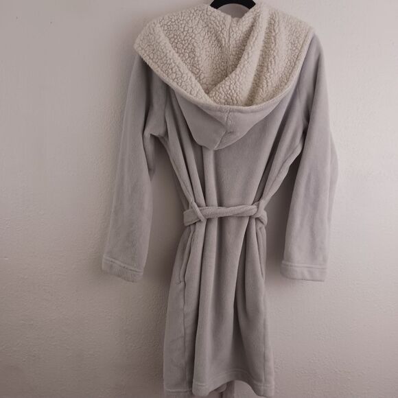VS Hooded light blue “The Cozy Short Robe” size M - Picture 6 of 7
